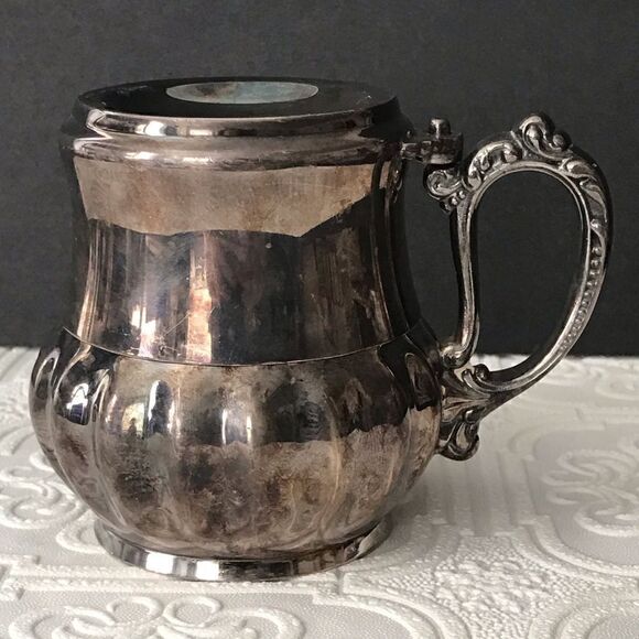 Antique Pairpoint Quadruple Silver Plate Handheld Oil Lamp with Cup - Picture 3 of 16